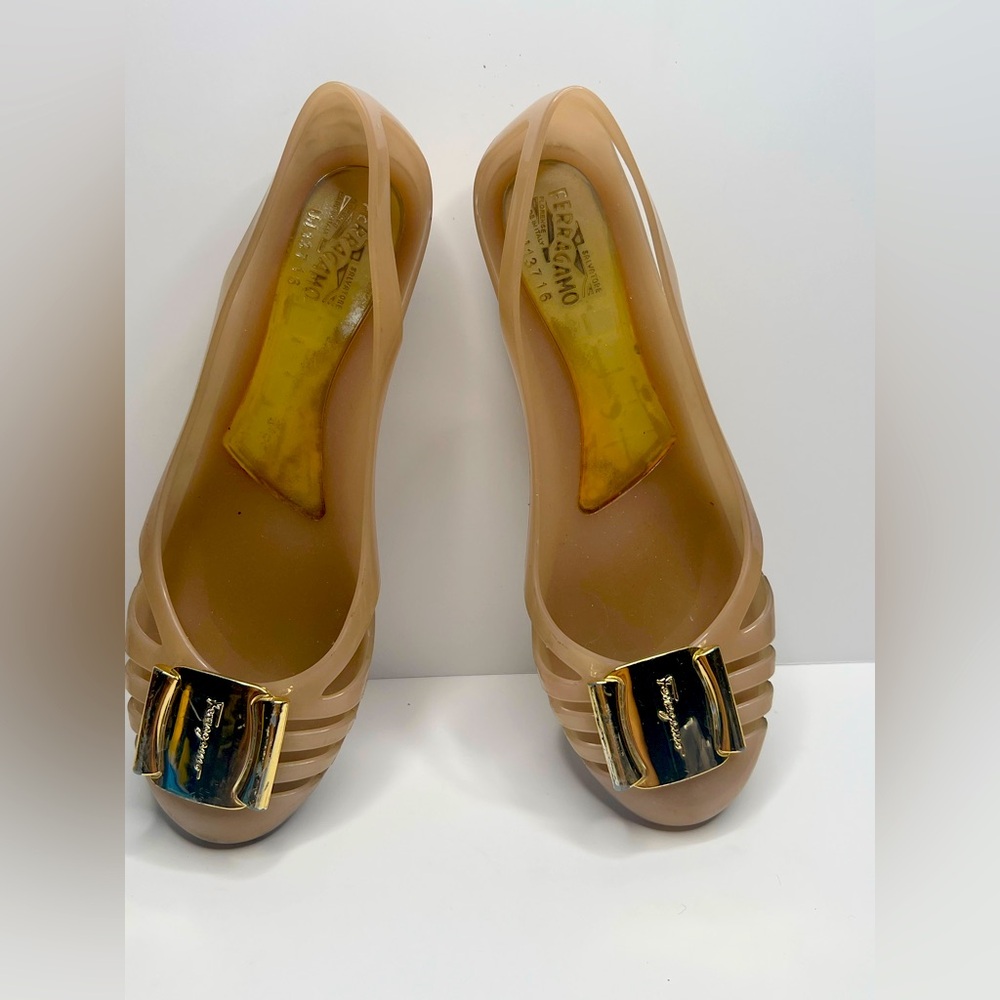 Salvatore Ferragamo Jelly Peep Toe Flats Shoes. Nude Color.  Bow Logo Sz 8
